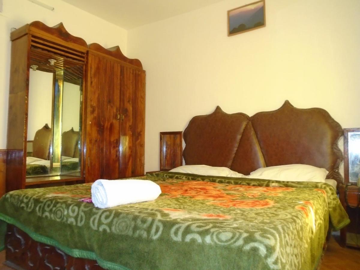 Hotel Magnolia Mallroad Manali Exterior photo