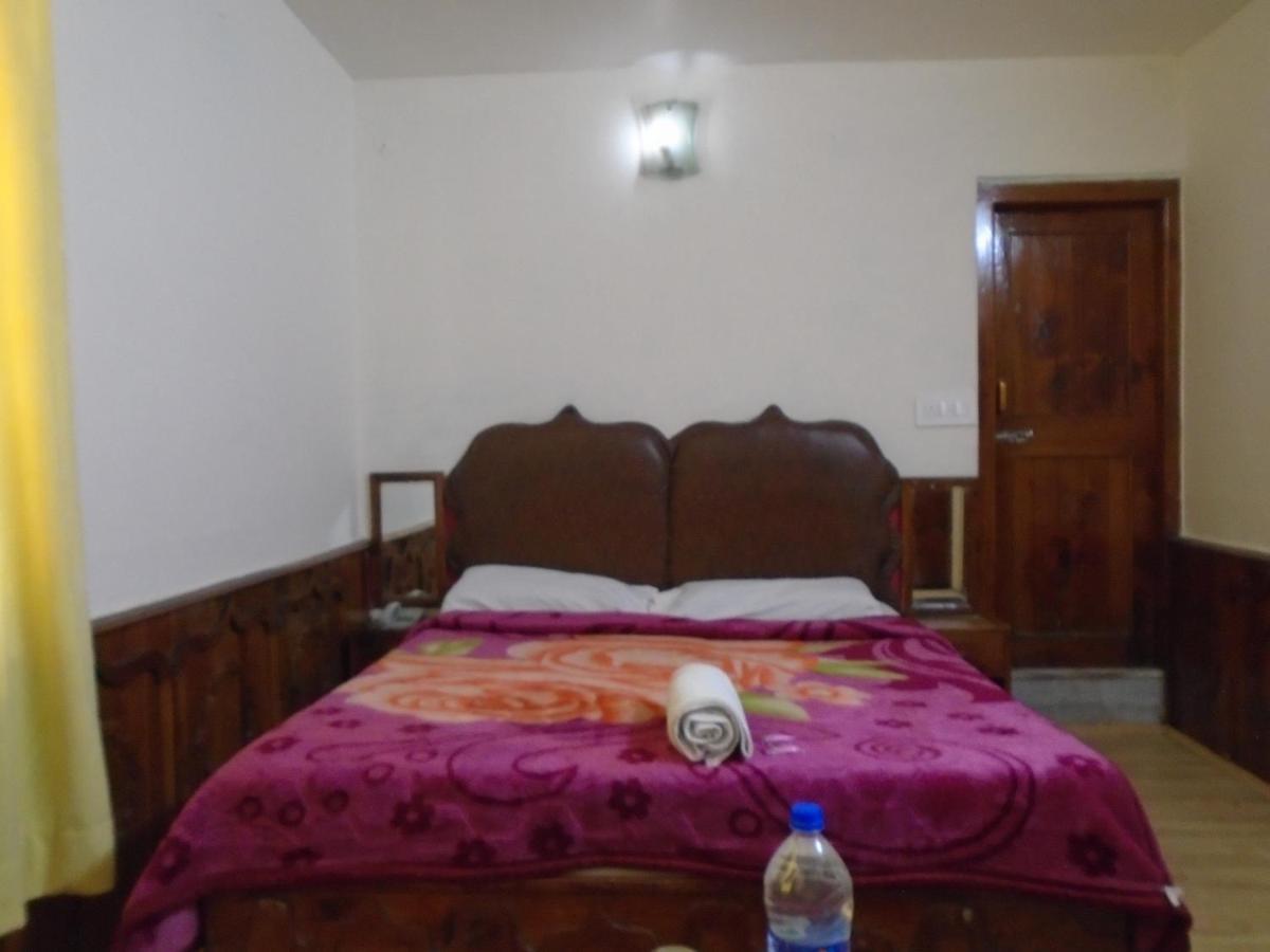 Hotel Magnolia Mallroad Manali Exterior photo