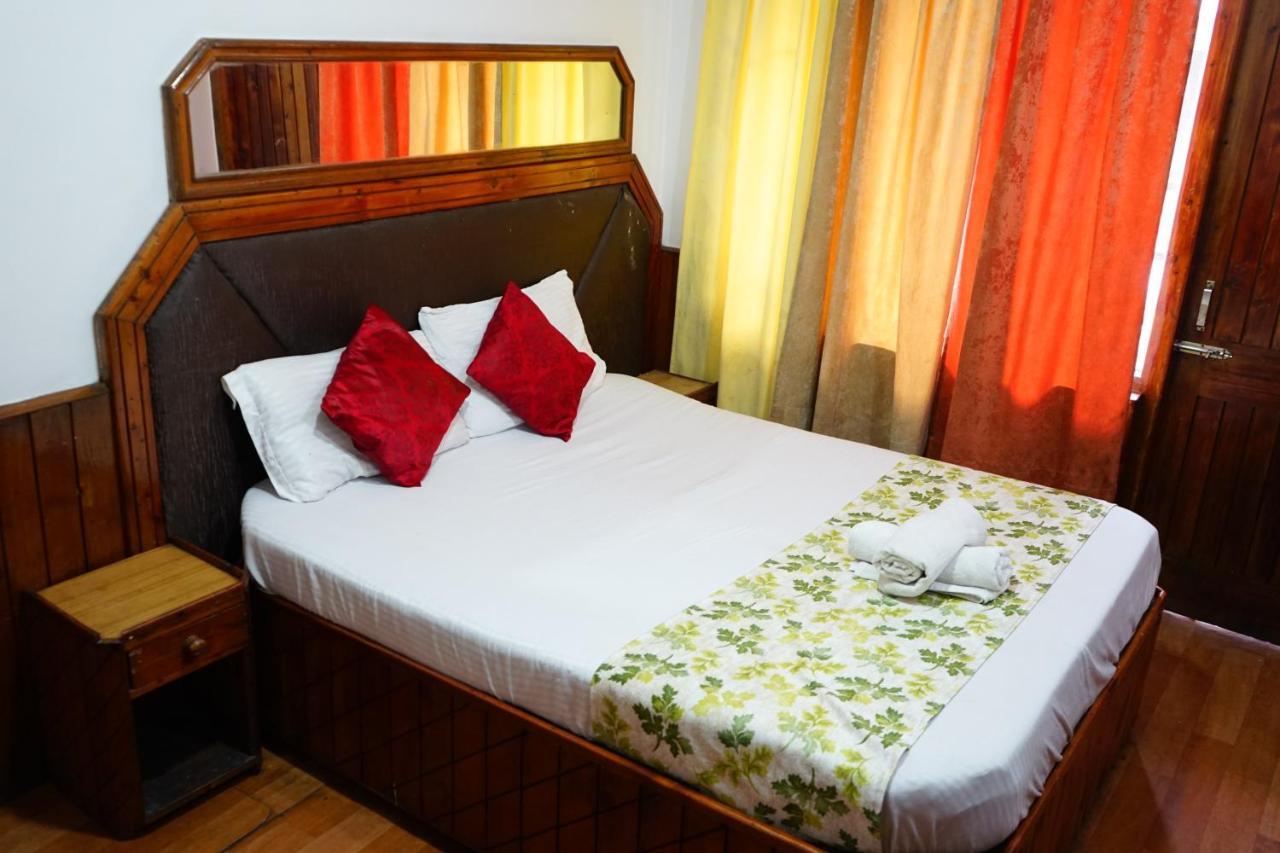 Hotel Magnolia Mallroad Manali Exterior photo